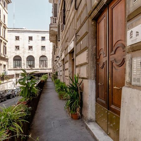 4-Bdr Apt Among Colosseum&Termini 10-People Apartment Rome Luaran gambar